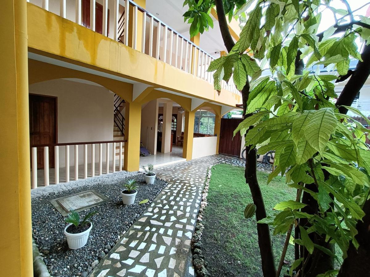 Speed 8 Inn Moalboal Exterior foto