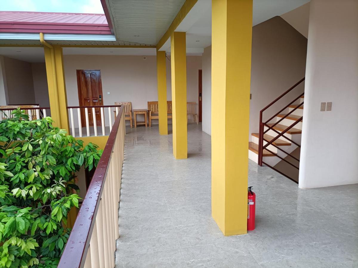Speed 8 Inn Moalboal Exterior foto