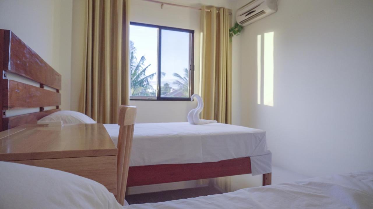 Speed 8 Inn Moalboal Exterior foto